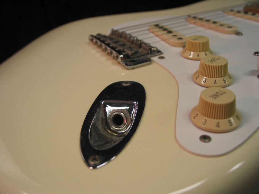 Fender Eric Clapton Stratocaster Strat Guitar White USA W/HSC  
