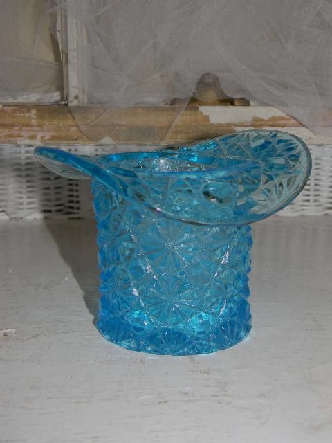 Large Rare Fenton Daisy Button Blue Top Hat Vase  
