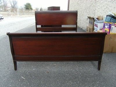 VTG 5 PC. BEDROOM SET w/ FULL SIZE SLEIGH BED 2 DRESSERS MIRROR & END 