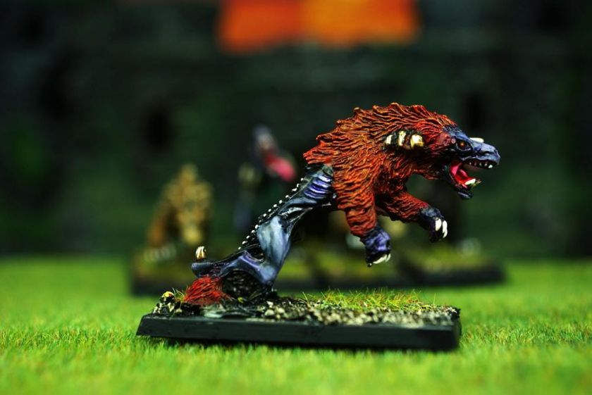 WC23 Warhammer MPG Painted Beastmen Chaos Hounds  